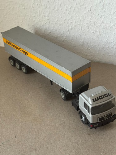 Conrad man lufhansa cargo - conrad,